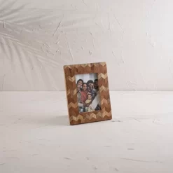 Tiled Chevron 4X6 Wood Photo Frame - Foreside Home & Garden