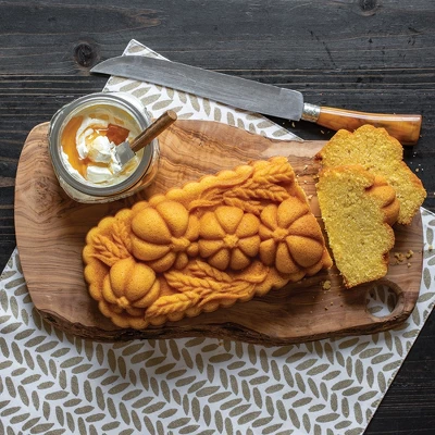 Nordic Ware Wheat & Pumpkin Pan - Brown 3 Nordic Ware Wheat & Pumpkin Pan - Brown - Image 3