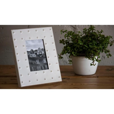 Cream Bubble Pattern 4x6 Inch Enamel Metal Decorative Picture Frame - Foreside Home & Garden 7 Cream Bubble Pattern 4x6 Inch Enamel Metal Decorative Picture Frame - Foreside Home & Garden - Image 7