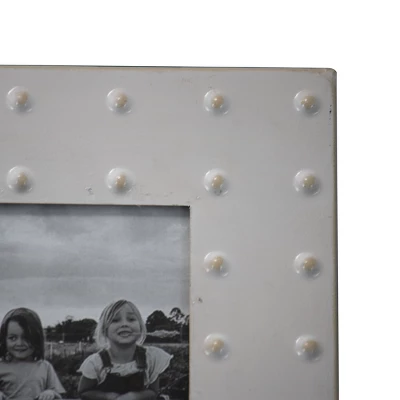 Cream Bubble Pattern 4x6 Inch Enamel Metal Decorative Picture Frame - Foreside Home & Garden 4 Cream Bubble Pattern 4x6 Inch Enamel Metal Decorative Picture Frame - Foreside Home & Garden - Image 4