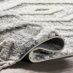 NuLOOM Fleur Geometric High/Low Tassel Area Rug -Art Wall Deals Store GUEST bd3e2f42 1738 4c75 bfee 1923418576ee