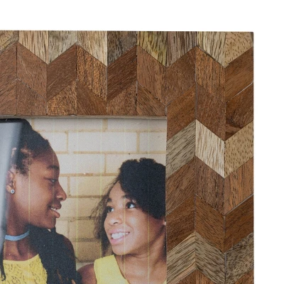 Tiled Chevron 4X6 Wood Photo Frame - Foreside Home & Garden 4 Tiled Chevron 4X6 Wood Photo Frame - Foreside Home & Garden - Image 4